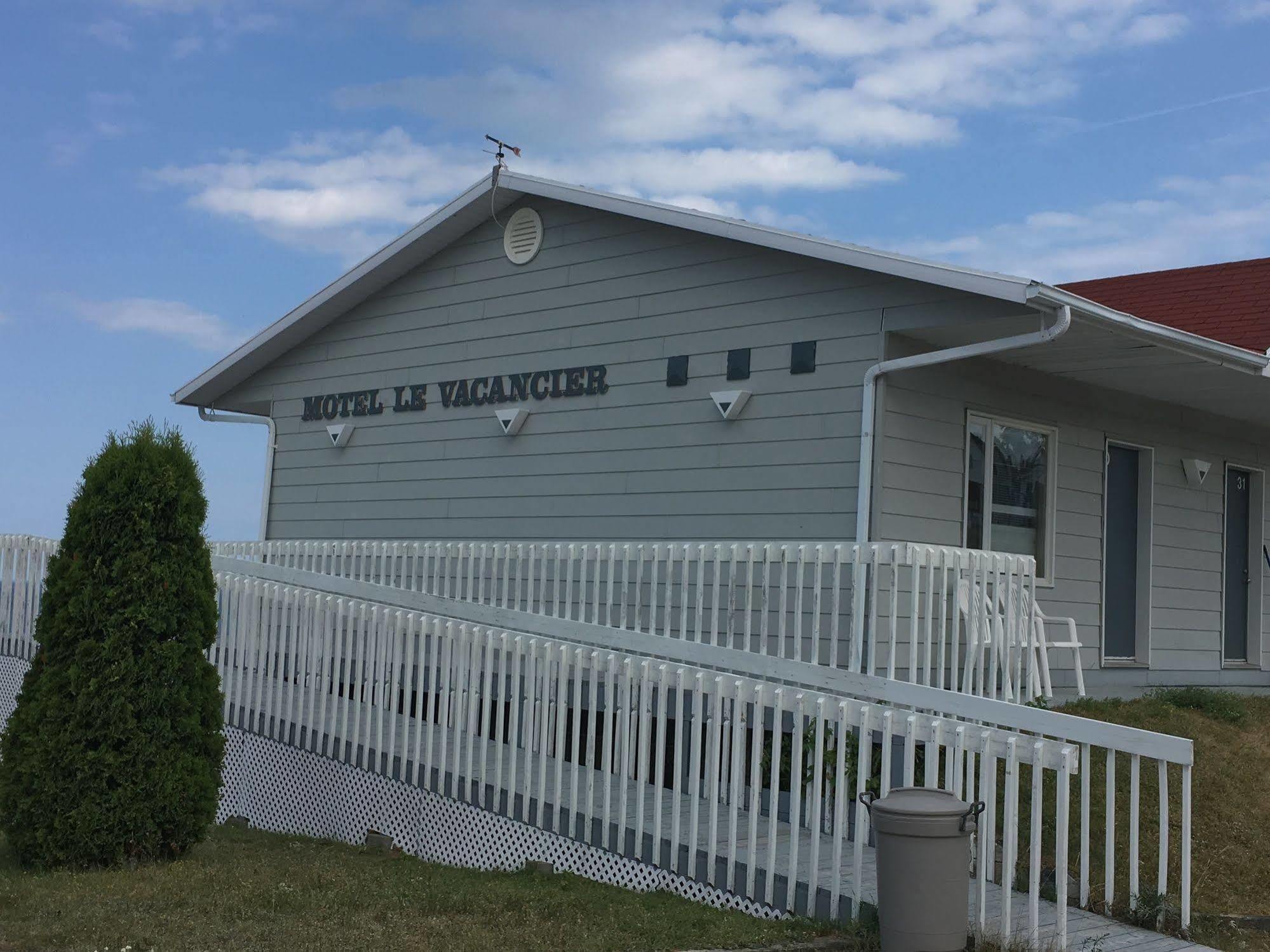 Motel Le Vacancier Baie-Sainte-Catherine Zewnętrze zdjęcie